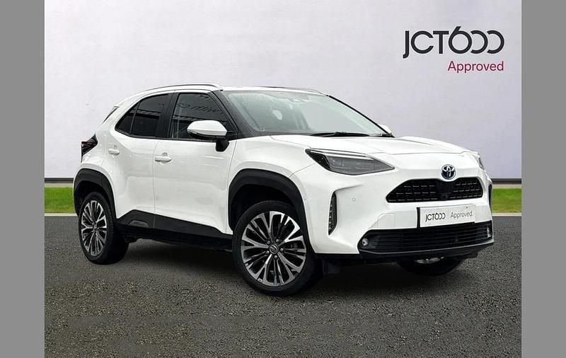 Used Toyota Yaris Cross 113 HP (83 kW) 2022 White SUV