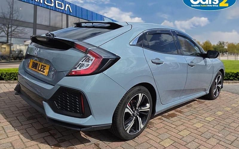 Begagnad Honda Civic EX 129 HK (94 kW) 2018 Halvkombi