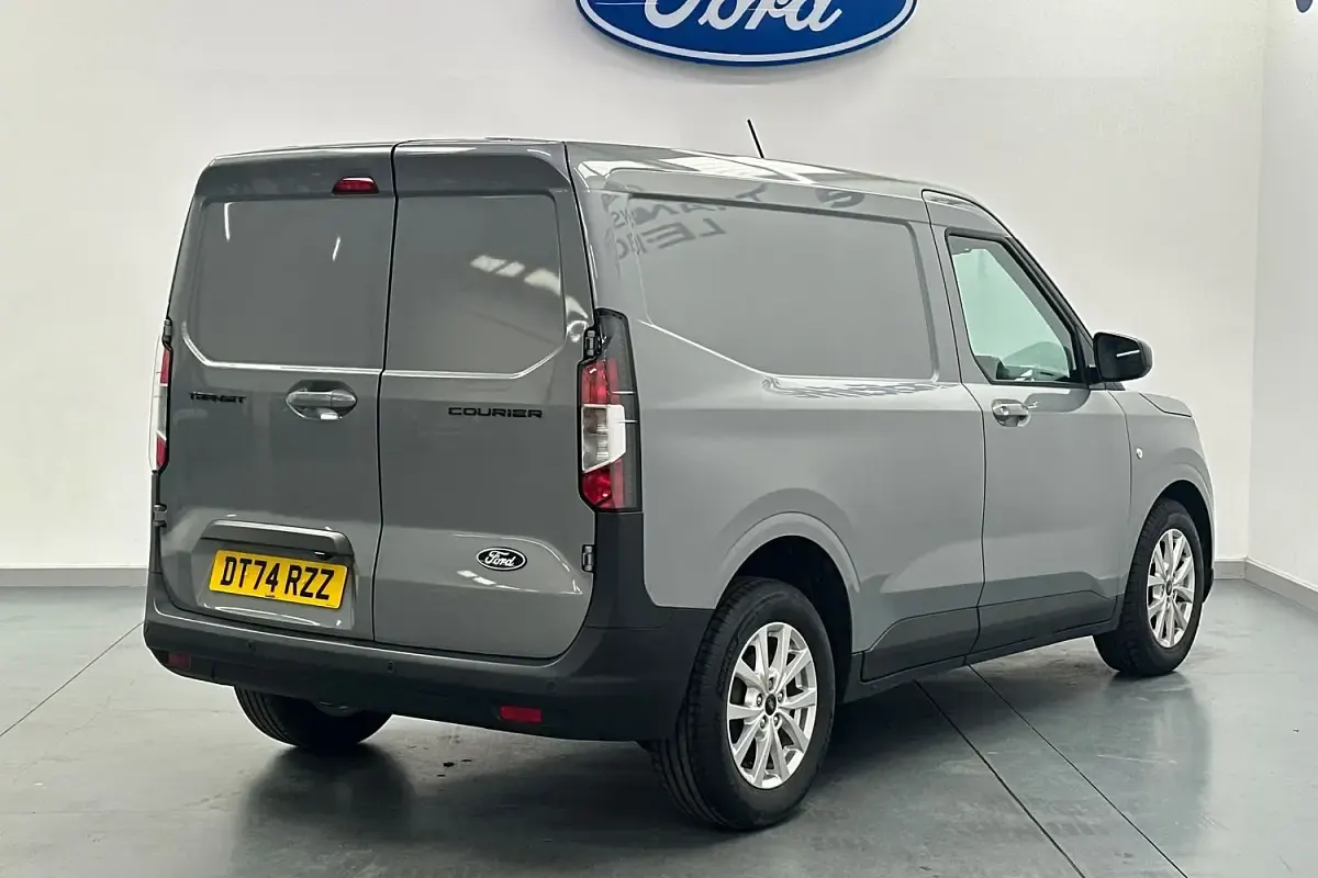 Used Ford Transit Courier Limited 125 HP (91 kW) 2025 Solar silver (metallic paint) Van
