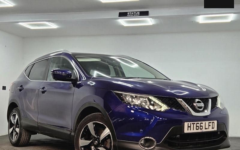 Used Nissan Qashqai N-Connecta 116 HP (85 kW) 2017 Blue SUV