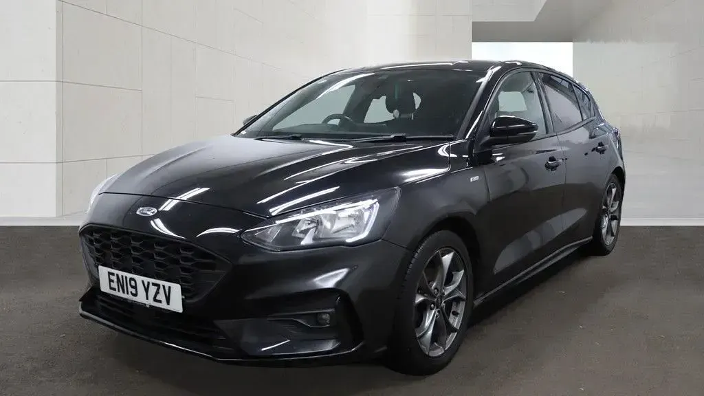 Used Ford Focus ST-Line 125 HP (91 kW) 2019 Hatchback