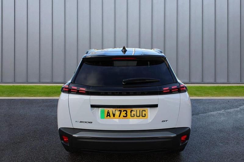 Used Peugeot e-2008 113 kW (154 HP) 2023 White SUV