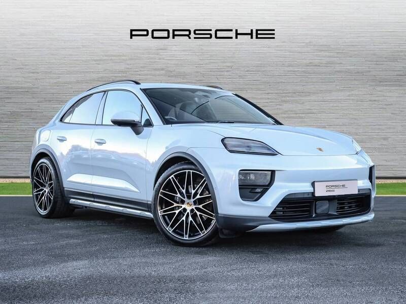 Ice grey metallic New 2024 Porsche Macan 4 Electric SUV | £77,990 - Image 1/4