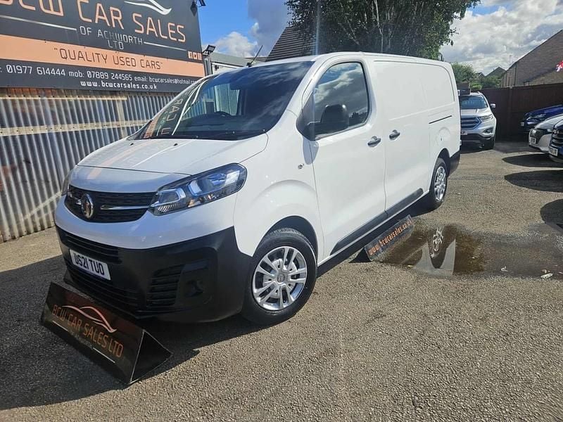 White Used 2021 Vauxhall Vivaro Van | £11,250 (Good price) - Image 1/4