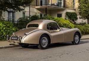 Begagnad Jaguar XK 162 HK (119 kW) 1952 Guld Sportkupé