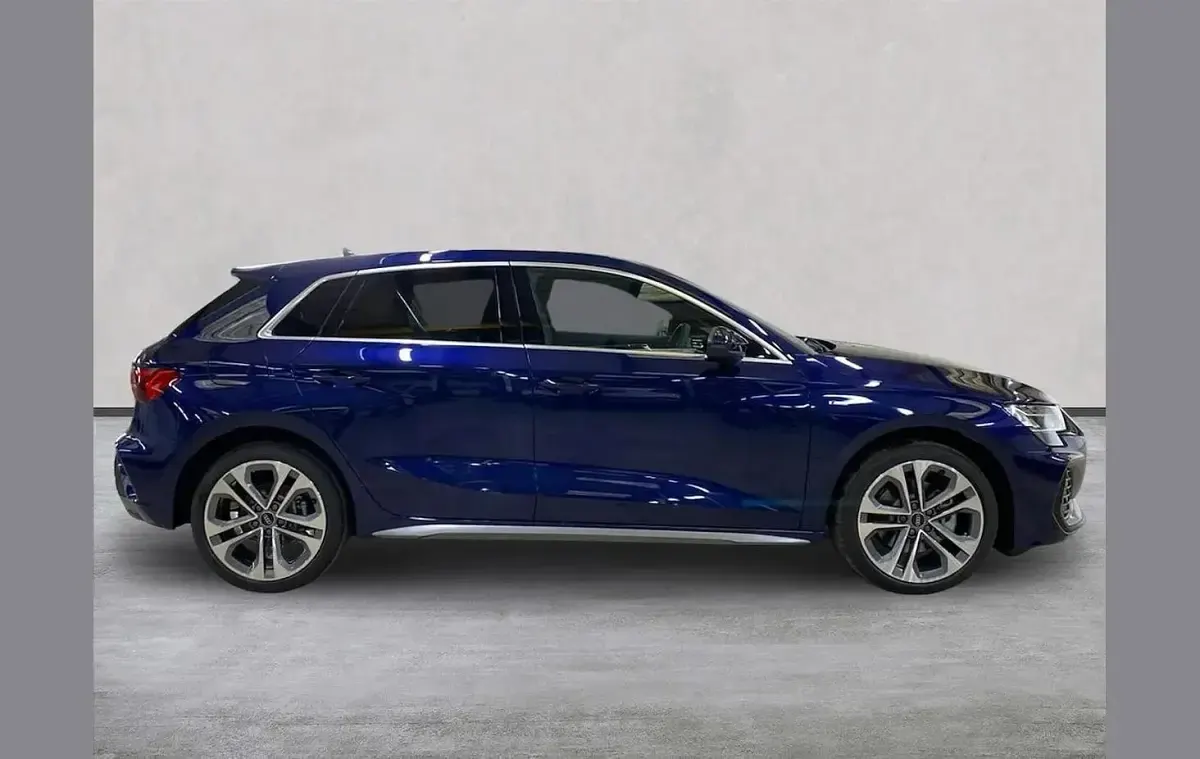 New Audi A3 e-tron S-Line 200 HP (147 kW) 2026 Blue Hatchback