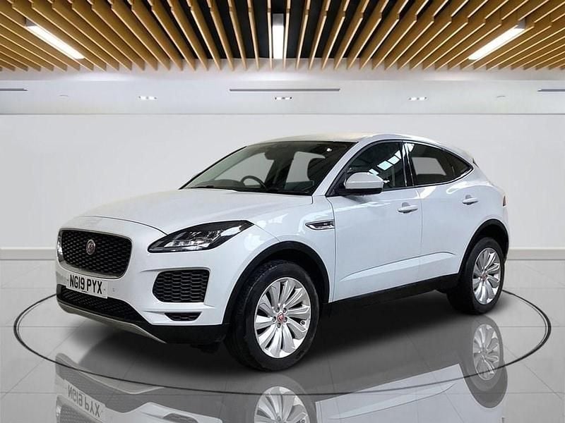 Usado Jaguar E-Pace SE 150 HP (110 kW) 2019 Branco SUV