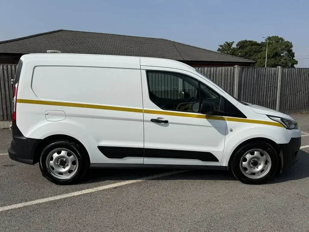 Used Ford Transit S 75 HP (55 kW) 2021 White Van