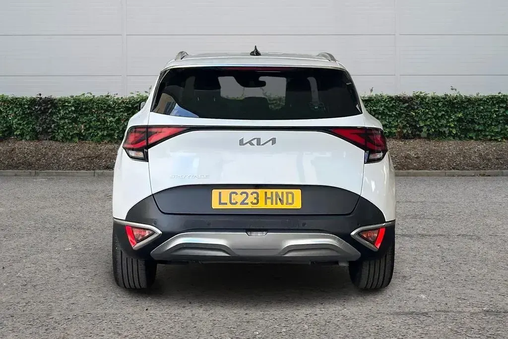 Used Kia Sportage 2023 White SUV