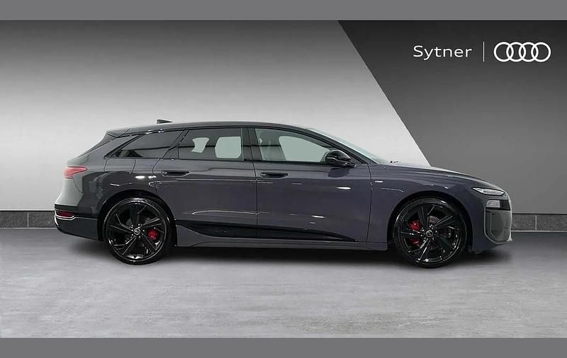 Begagnad Audi A6 e-tron Comfort 206 kW (281 HK) 2026 Grå Kombi