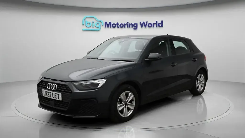 Usado Audi A1 Sportback 95 CV (69 kW) 2022 Gris Utilitario