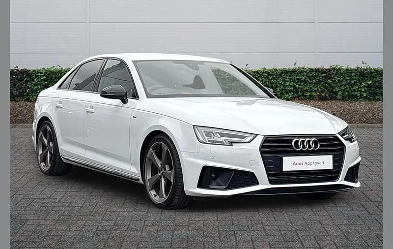 Used Audi A4 Black Edition 148 HP (108 kW) 2019 White Sedan