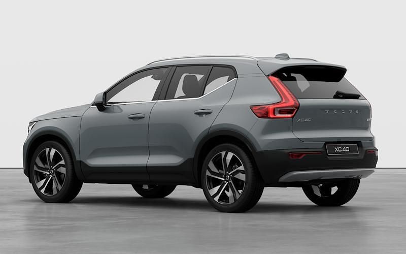 New Volvo XC40 Ultra 163 HP (119 kW) 2025 Onyx black SUV