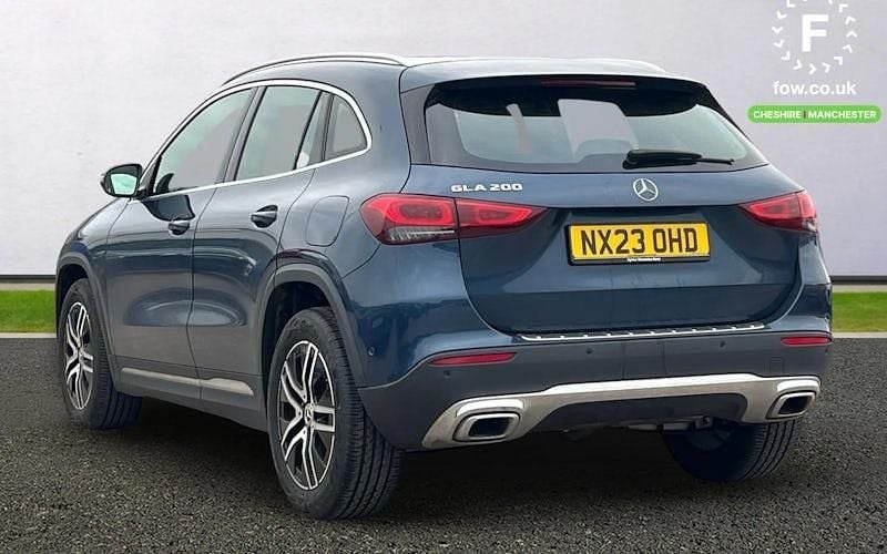 Used Mercedes GLA200 Executive 163 HP (119 kW) 2022 Blue SUV