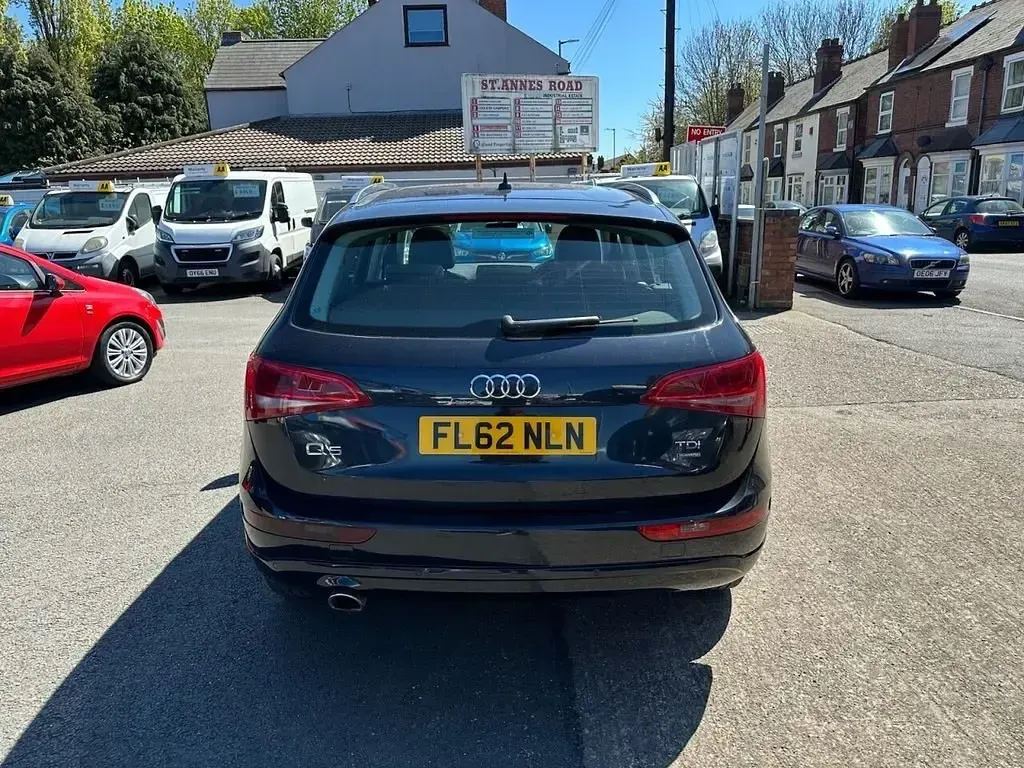 Begagnad Audi Q5 Design 2012 Blå SUV