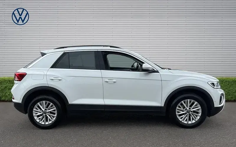 Used VW T-Roc Life 110 HP (80 kW) 2023 White SUV