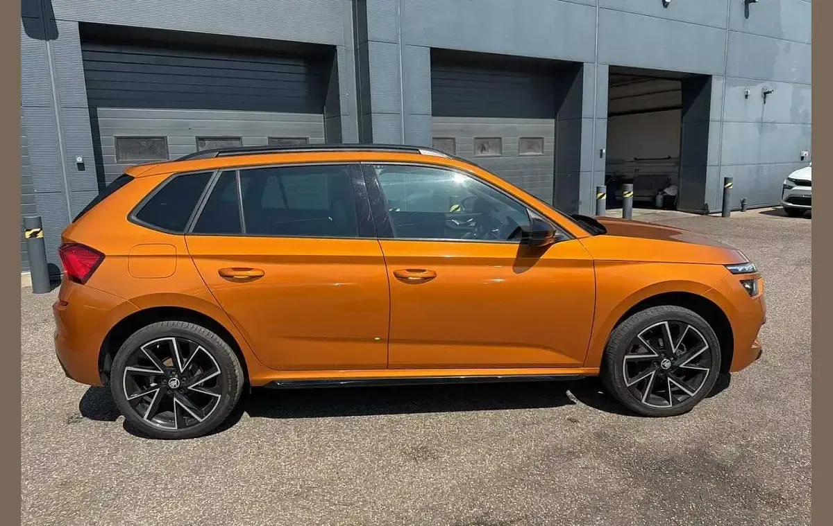 Used Skoda Kamiq Monte Carlo 147 HP (108 kW) 2022 Phoenix orange metallic SUV