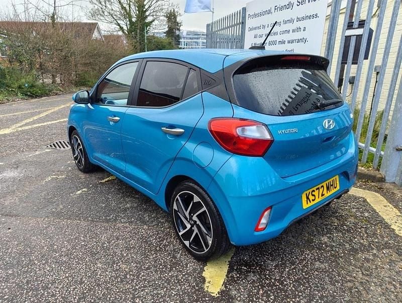 Used Hyundai i10 Premium 67 HP (49 kW) 2023 Turquoise Hatchback