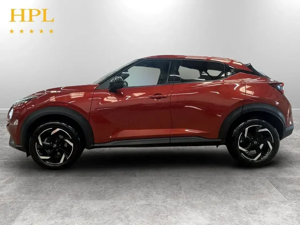 Used Nissan Juke N-Connecta 114 HP (83 kW) 2023 Red SUV
