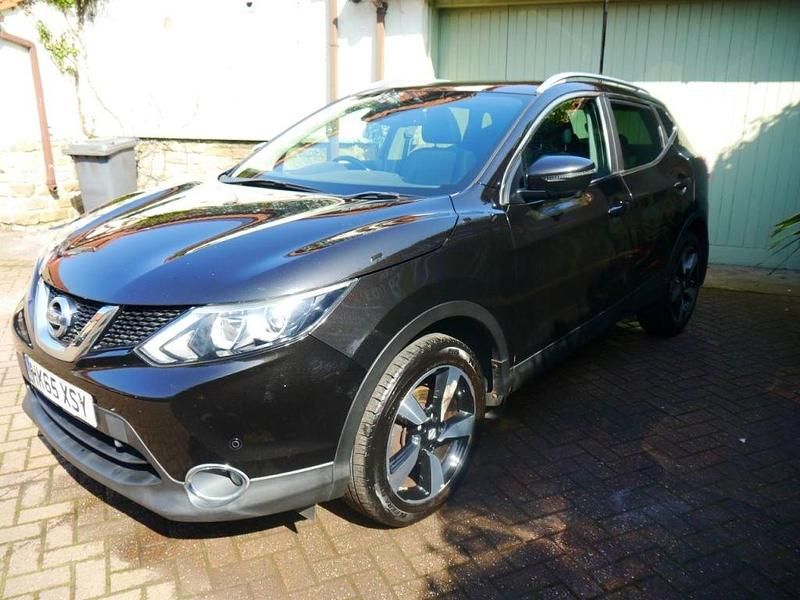 Used Nissan Qashqai N-TEC 115 HP (84 kW) 2016 Black SUV
