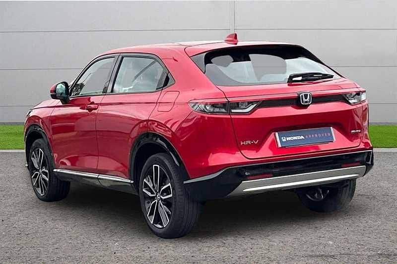 Used Honda HR-V Advance 131 HP (96 kW) 2023 Premium crystal red SUV