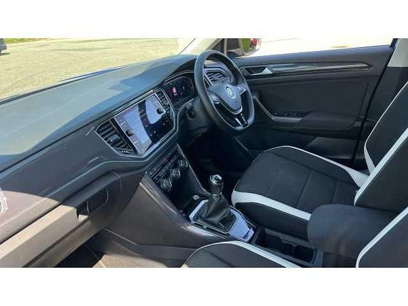 Used VW T-Roc SEL 150 HP (110 kW) 2020 Blue SUV