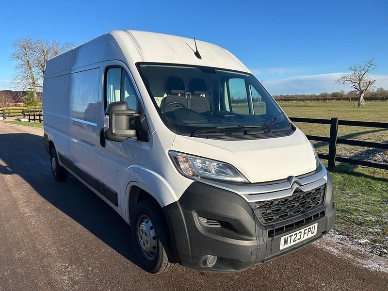 White Used 2023 Citroën Relay Van | £15,250 (Super price) - Image 1/4