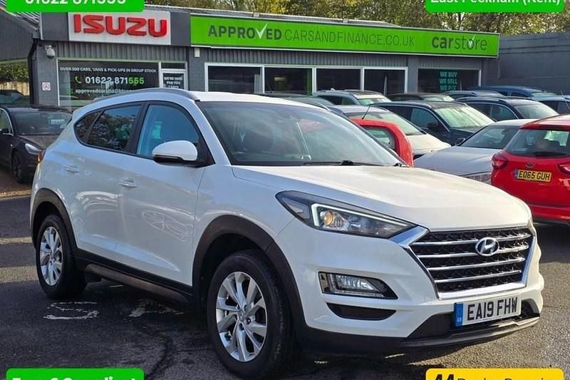 White Used 2019 Hyundai Tucson SE SUV | £9,999 (Fair price) - Image 1/1