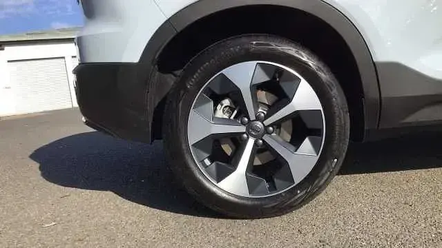 Nuevo Volvo XC40 Plus 161 CV (118 kW) 2026 SUV