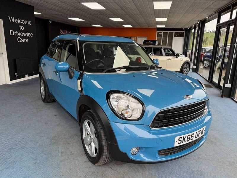 Used Mini Cooper 122 HP (89 kW) 2016 Blue Hatchback
