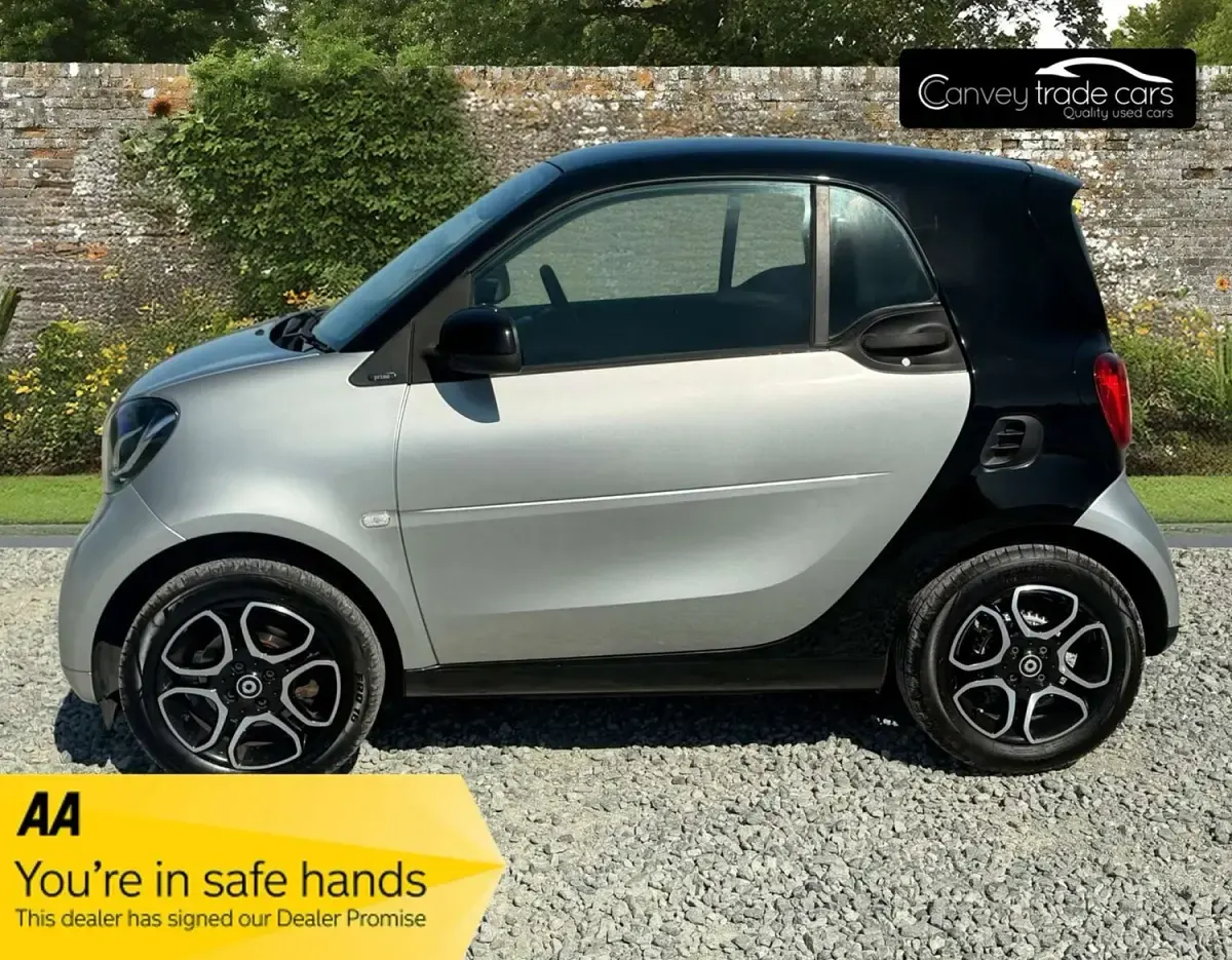 Used Smart ForTwo Coupé Premium 71 HP (52 kW) 2016 Silver Coupe