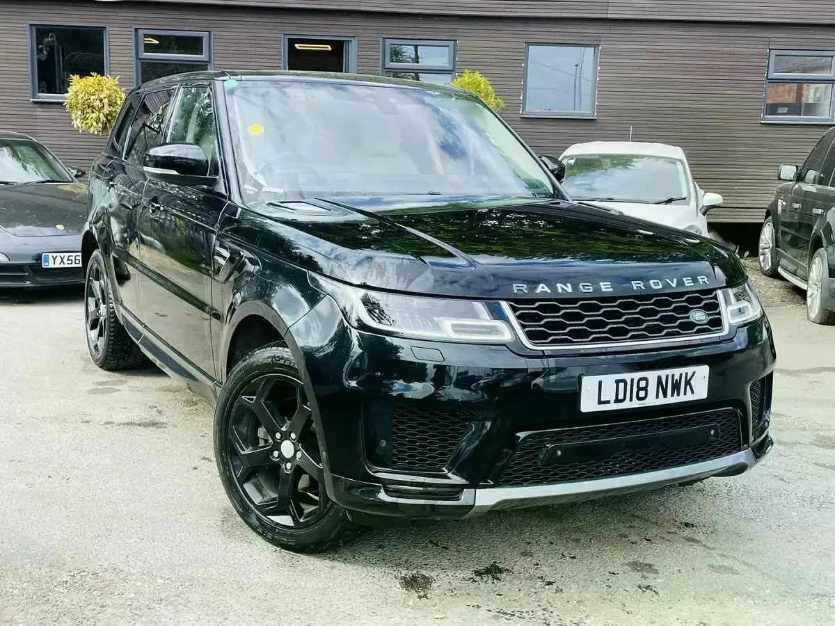 Second-hand Land Rover Range Rover Sport HSE 240 CP (176 kW) 2018 Negru SUV
