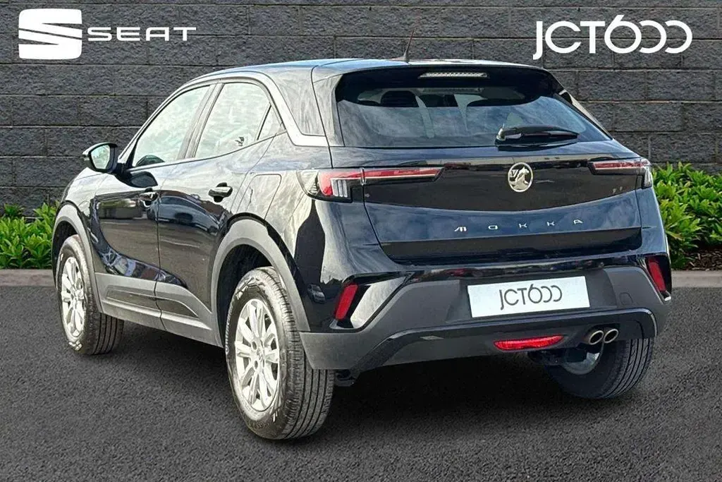 Usado Vauxhall Mokka Design Edition 130 CV (95 kW) 2023 Negro SUV