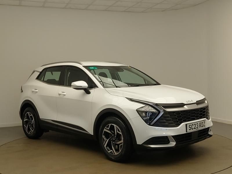 White Used 2023 Kia Sportage 2 SUV | £19,998 (Super price) - Image 1/4