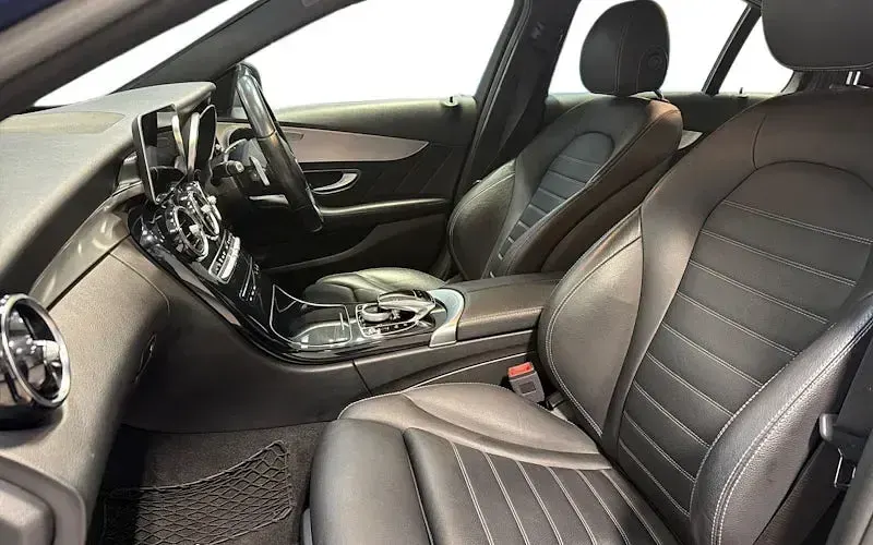 Used Mercedes C220 AMG line 194 HP (142 kW) 2019 Blue Sedan