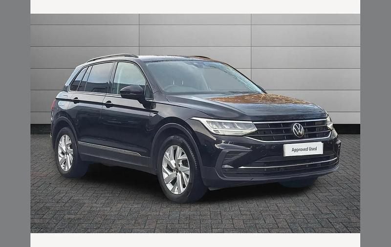 Black Used 2022 VW Tiguan Life SUV | £21,850 (Fair price) - Image 1/3