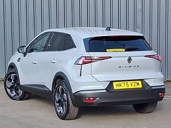 Begagnad Renault Symbioz Techno 140 HK (102 kW) 2025 Grå SUV