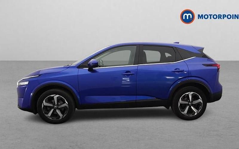 Used Nissan Qashqai N-Connecta 140 HP (102 kW) 2022 Blue SUV