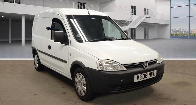Used Vauxhall Combo 75 HP (55 kW) 2008 White MPV