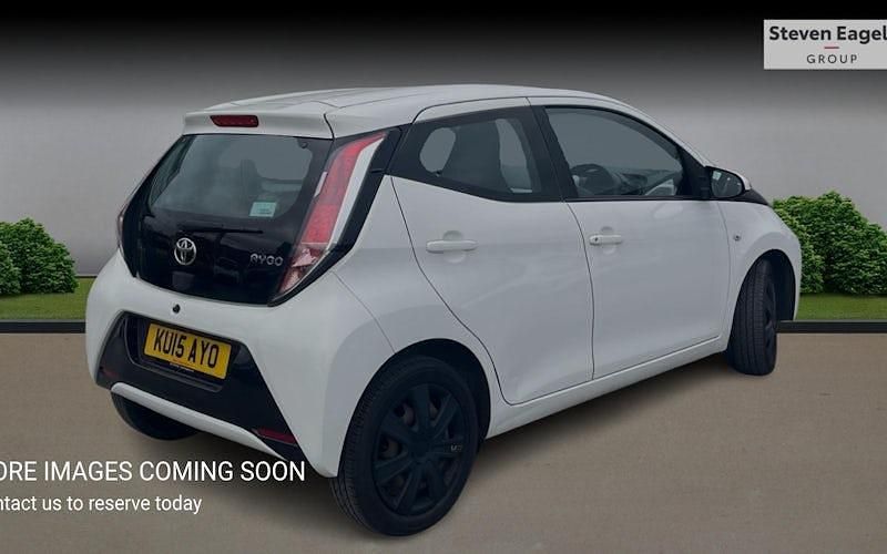 Used Toyota Aygo X-play 69 HP (50 kW) 2018 Hatchback