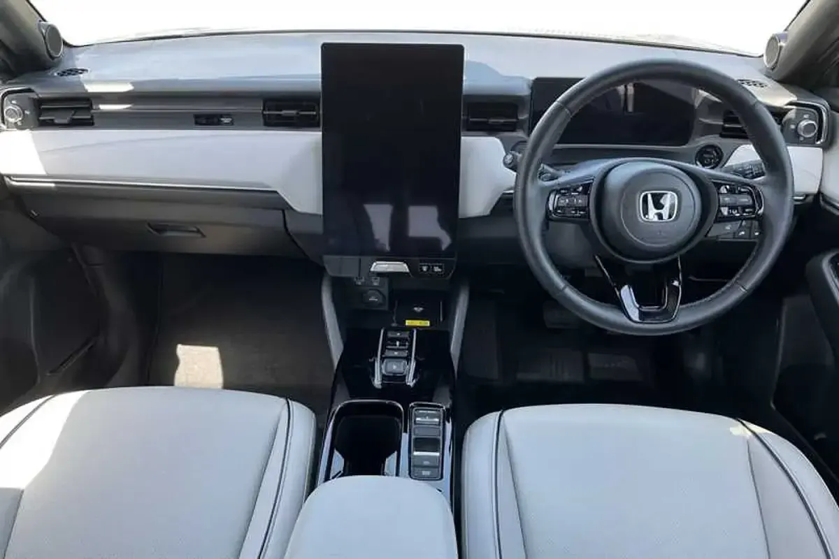 Used Honda e:Ny1 Advance 150 kW (204 HP) 2025 Grey SUV