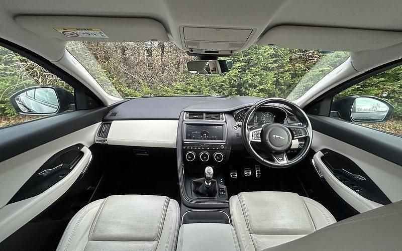 Used Jaguar E-Pace R-Dynamic 150 HP (110 kW) 2020 SUV