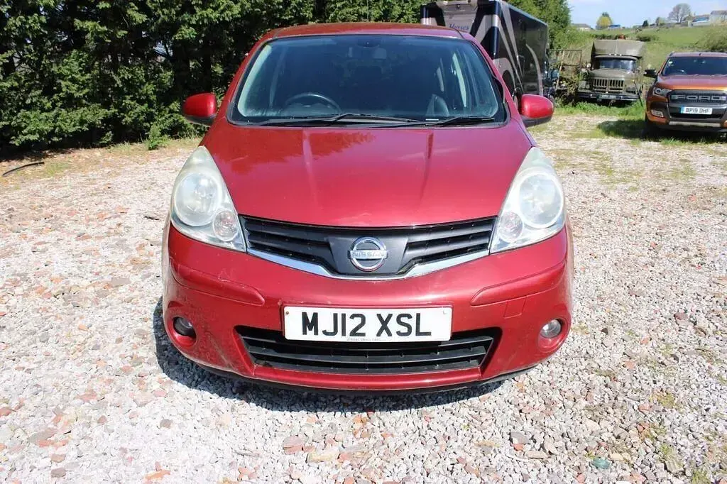 Used Nissan Note N-TEC 86 HP (63 kW) 2012 Red Hatchback