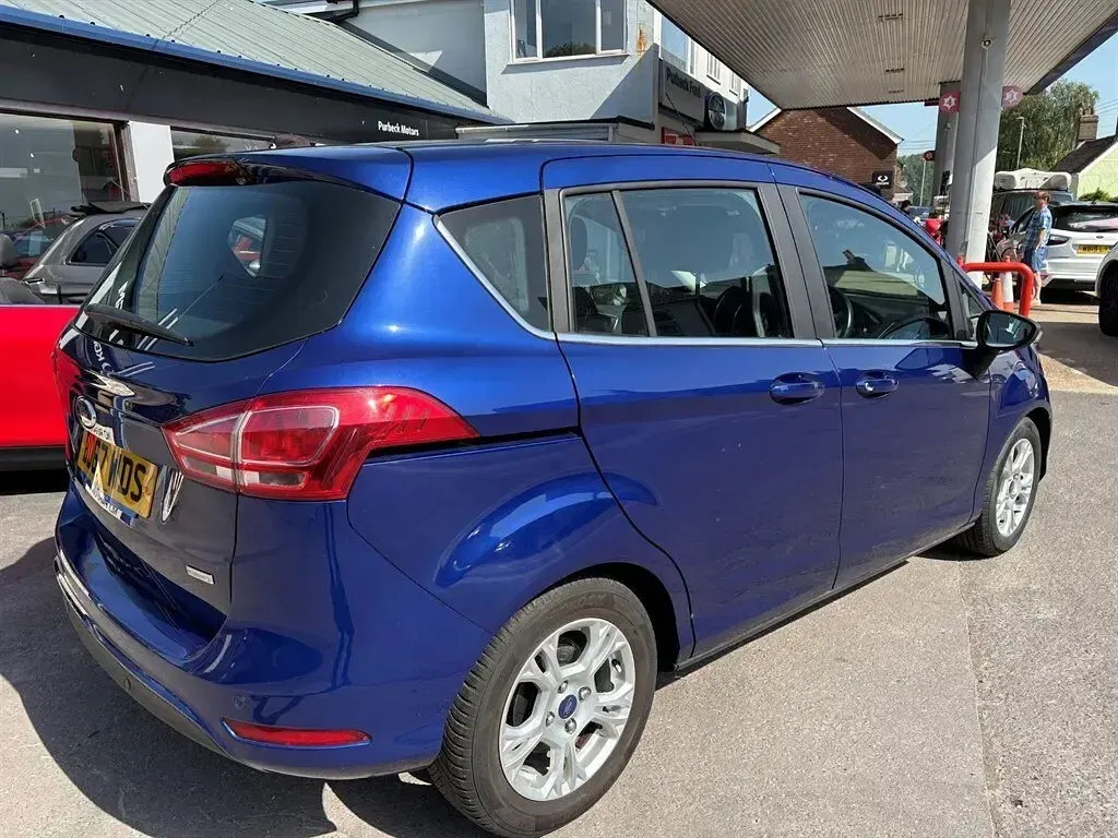 Used Ford B-MAX Zetec 2018 Blue MPV
