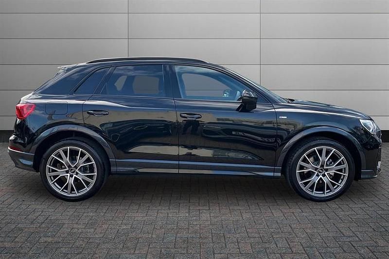 New Audi Q3 Black Edition 150 HP (110 kW) 2025 Mythos black SUV