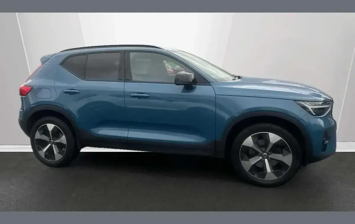 Used Volvo XC40 Ultimate 161 HP (118 kW) 2024 Blue SUV