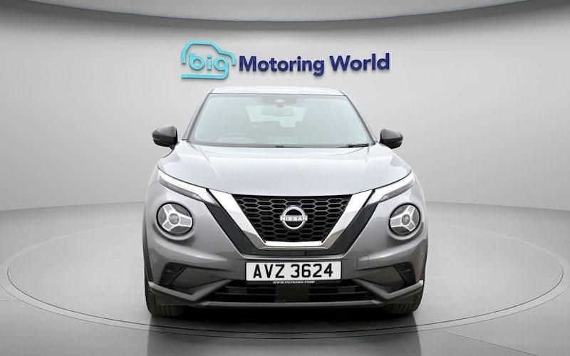 Used Nissan Juke N-Connecta 114 HP (83 kW) 2023 Grey SUV