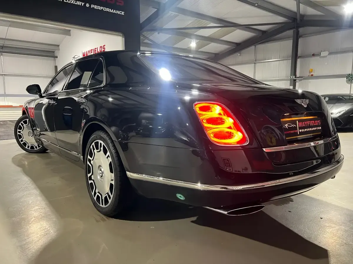 Used Bentley Mulsanne 512 HP (376 kW) 2012 Black Sedan