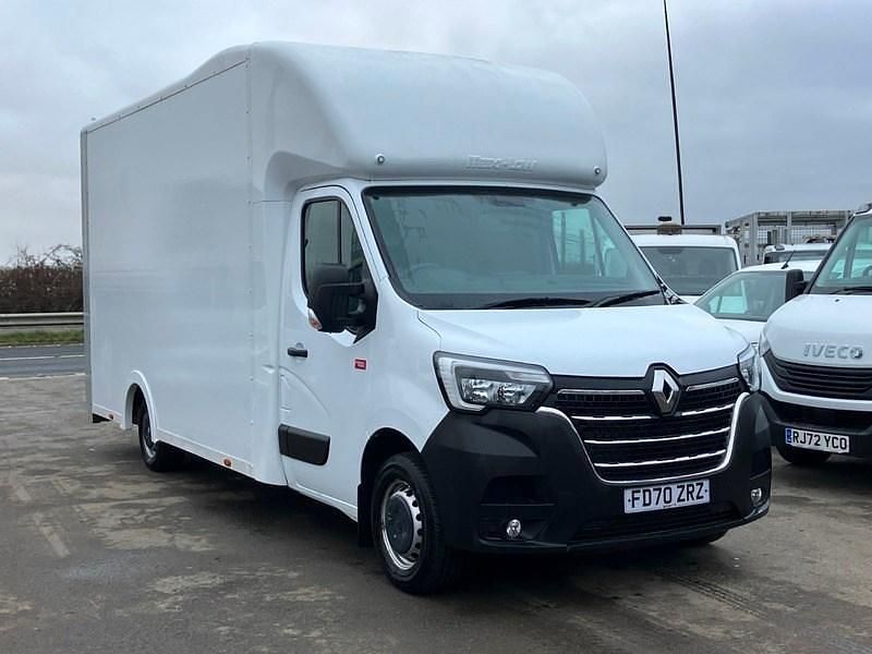Used Renault Master Business 150 HP (110 kW) 2021 White MPV