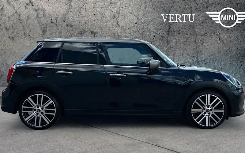 Used Mini Cooper Exclusive 136 HP (100 kW) 2023 Black Hatchback